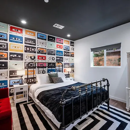 Rock N Roll By Avantstay Vibey Hollywood Retreat Steps To Attractions Los Angeles Exterior photo